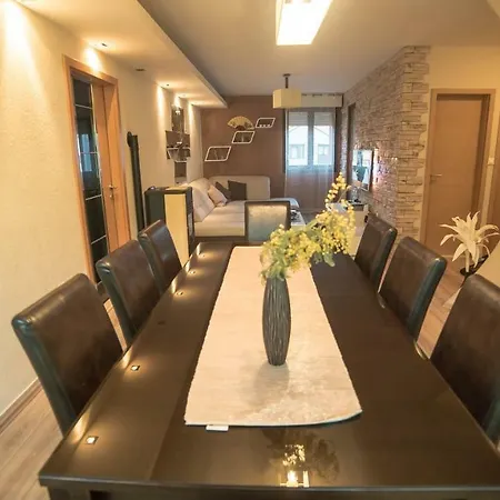 Apartament Sabry *